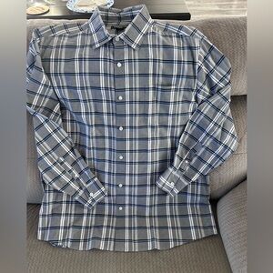 Claiborne men’s button down business casual shirt